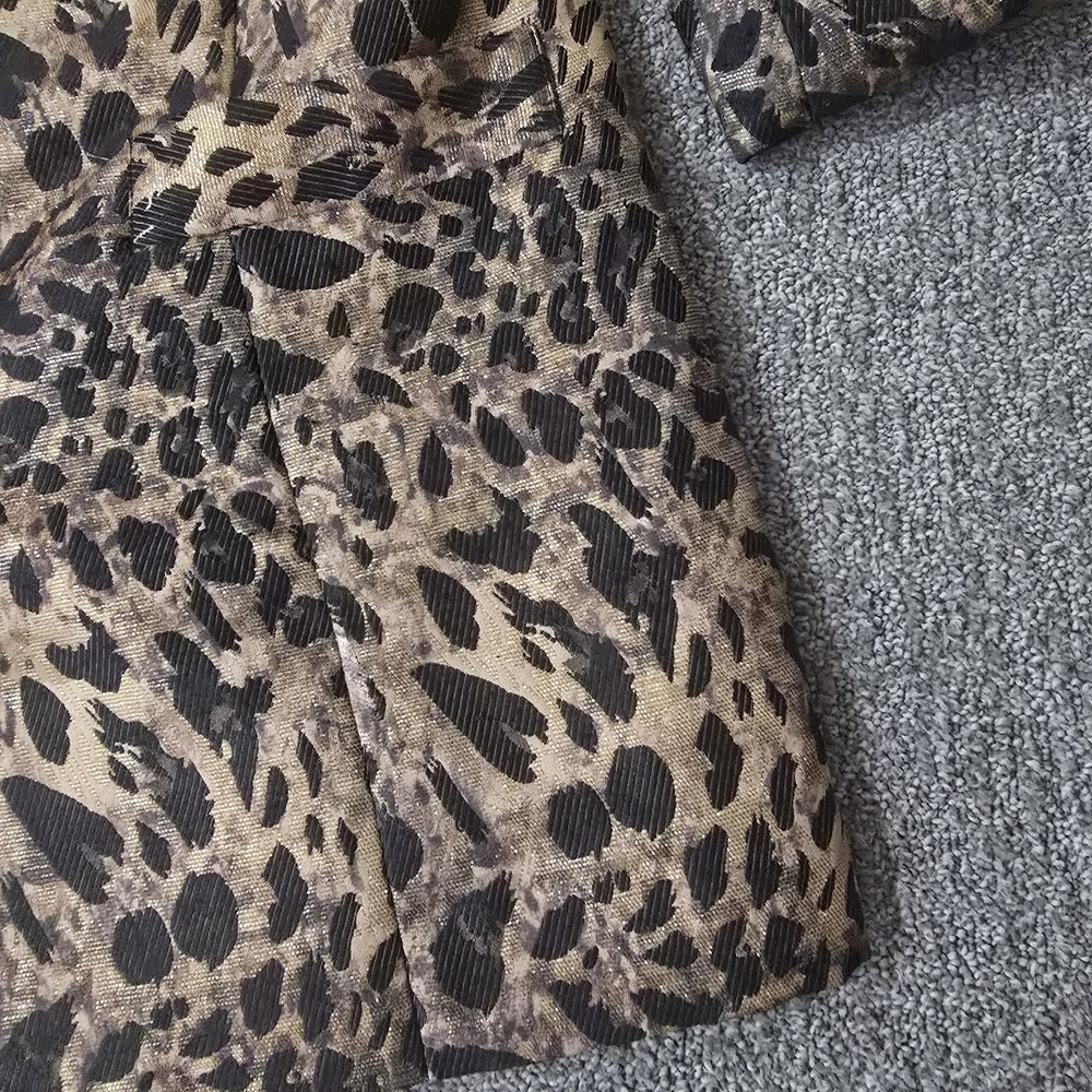 Chicos Animal Print Metallic Jacket Size 1 Leopard Glam Career Statement M - Picture 2 of 6